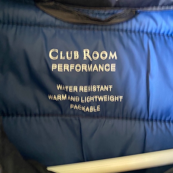 Sleeveless puffer jacket - Picture 3 of 3